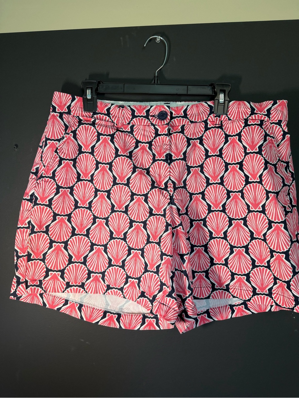Crown & Ivy Women’s Shorts. Size 16W